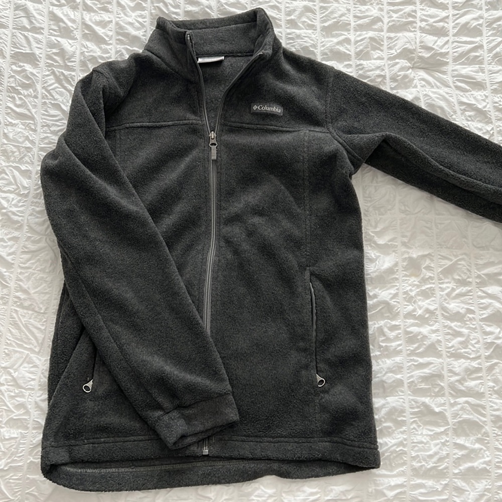 Columbia fleece zip up jacket.